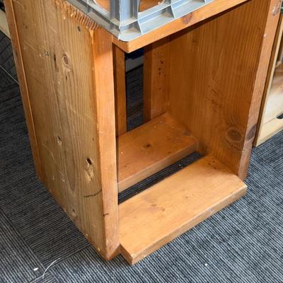 S115-Crates