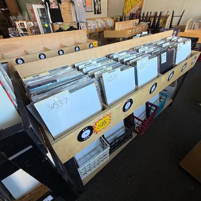 S118-album display