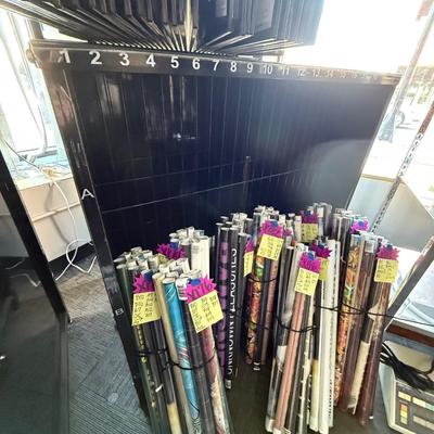 S124-Metal poster display