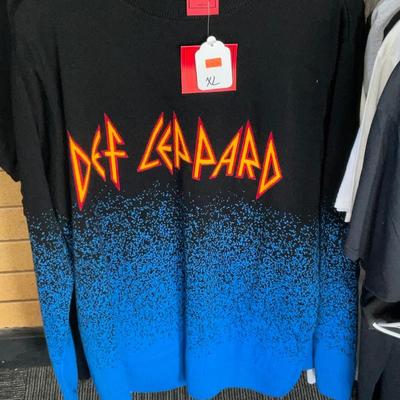 X243-Bag with XL tees