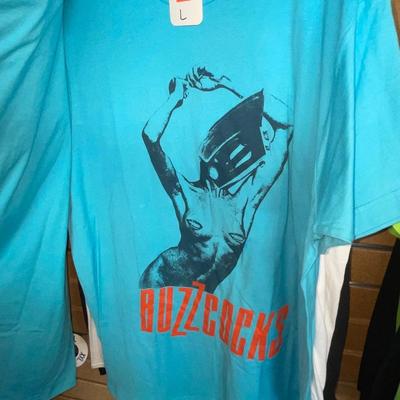X239-backpack with size large T-shirts Plus bonus t