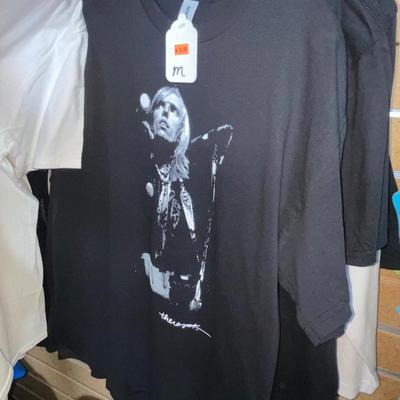 X237-backpack plus T-shirts and bonus T