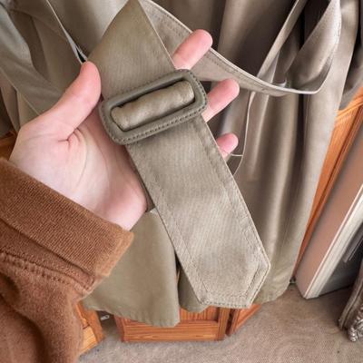 London Fog and Sydney Oilskin Trench Coat - Men’s Size 46 (FE-DZ)