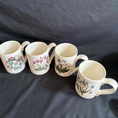 Portmeirion Mixed Pattern China & Textiles (K-ES)