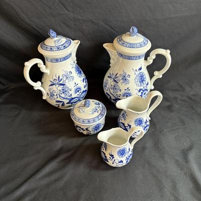 Lorenz Hutschenreuther German China Tea Set (K-ES)