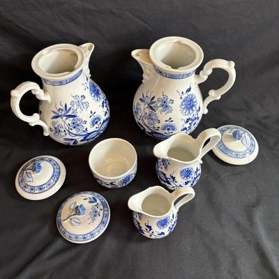 Lorenz Hutschenreuther German China Tea Set (K-ES)