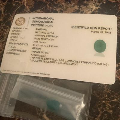 3.01 Carat IGI Certified Emerald Gemstone