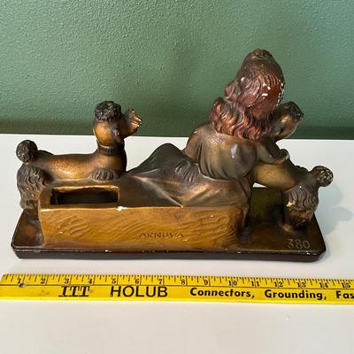 Arnova 380 Planter, statue