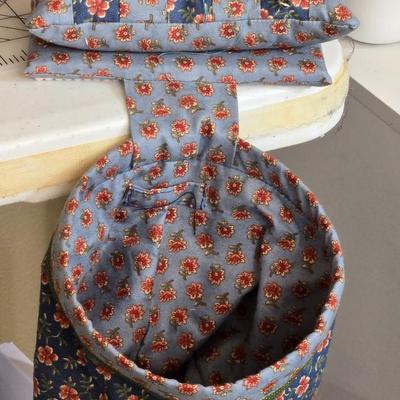 Weighted Pin Cushion with Bag
