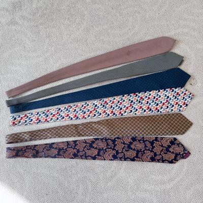 Hart Schaffner & Marx, Jefferson, Izod, Christian Dior, and Other Suit Jackets and Ties (FE-DZ)