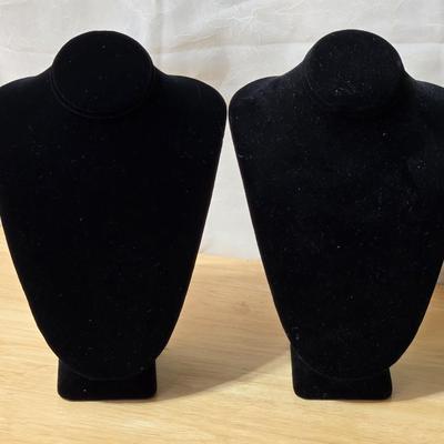 Black Velvet 3D Necklace Stands