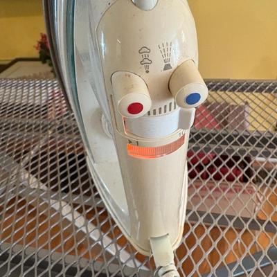Rowenta Professional Steam Iron, Ironing Board & Wooden Hangers (L-ES)
