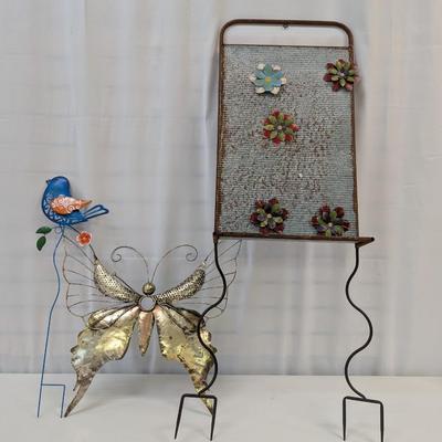 Outdoor Metal Yard Decor