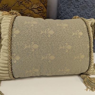2 - Borgati Throw Pillows