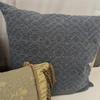 2 - Borgati Throw Pillows
