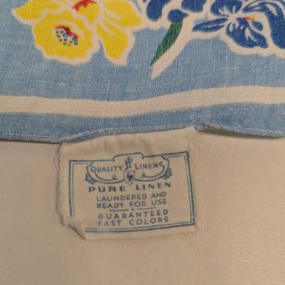 Vintage Linen Tablecloth & Napkins