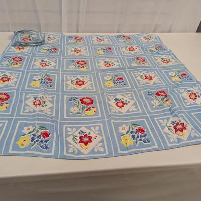 Vintage Linen Tablecloth & Napkins