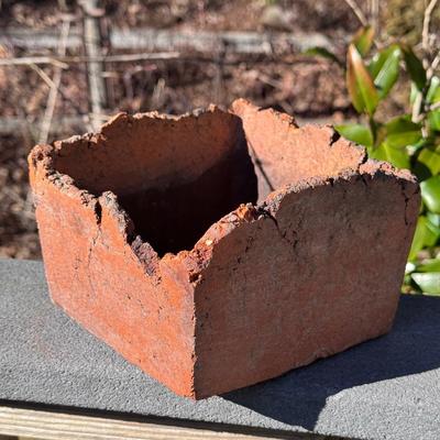 Several Cement Pots (BD-DZ)