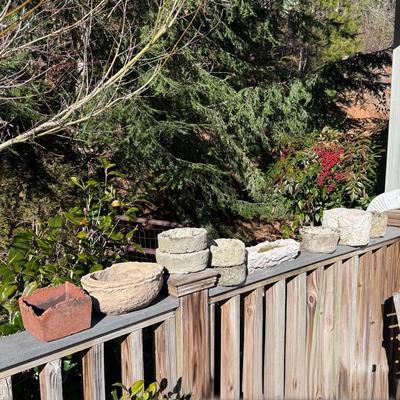 Several Cement Pots (BD-DZ)