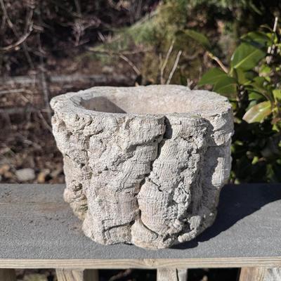 Several Cement Pots (BD-DZ)