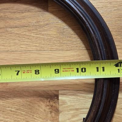 Gold Gilt Wood Round Frame and Dark Stain Round Wood Frame
