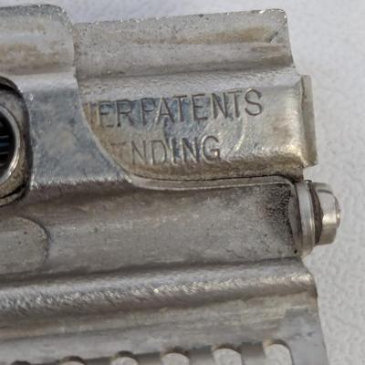Vintage Valet Auto Shop Razor