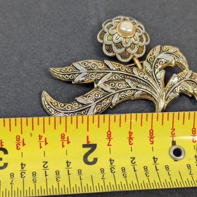 Damascene Spanish Toledo Floral Pearl Brooch Pin