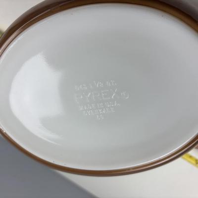 Pyrex Early American Brown Dish