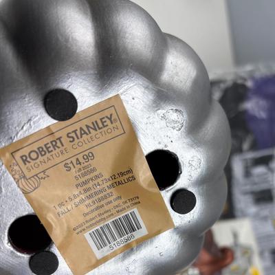 Robert Stanley Pumpkins and More