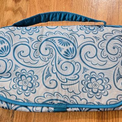 (2) Organizer Bags