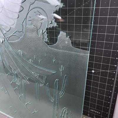 STUNNING - South West Glass Carving Artist: Dan Cummings