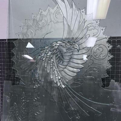 STUNNING - South West Glass Carving Artist: Dan Cummings