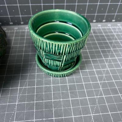 (2) McCoy Vintage Planters 