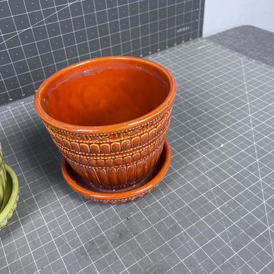 2 McCoy Planters  Orange and Green 