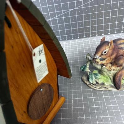 Lefton's Chipmunk and Pinecone Birdhouse 