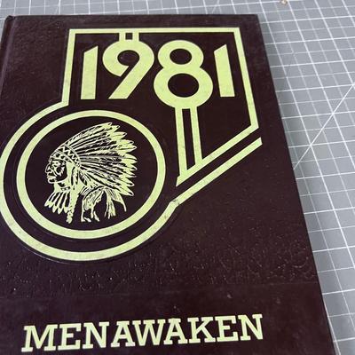 3 Year Books to HESSTON College, Kansas