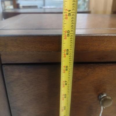 Safavieh Side/Accent Table with Drawer- Approx 16 3/4" x 14" x 30" Tall