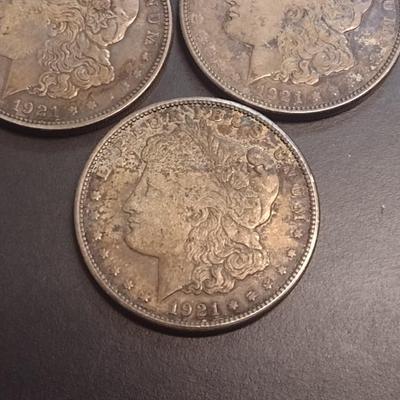 Set of Three 1921 U. S. Mint Morgan Silver Dollars Circulated (1)