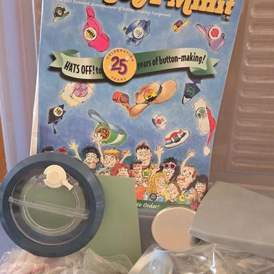 Button Maker Lot