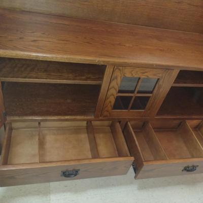 Troyer's Hilltop Media Stand with Storage- Approx 60" Long x 18 1/2" x 31" Tall (Center Unit) *See Not Below