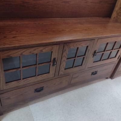Troyer's Hilltop Media Stand with Storage- Approx 60" Long x 18 1/2" x 31" Tall (Center Unit) *See Not Below