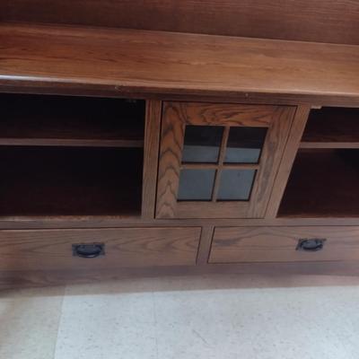 Troyer's Hilltop Media Stand with Storage- Approx 60" Long x 18 1/2" x 31" Tall (Center Unit) *See Not Below