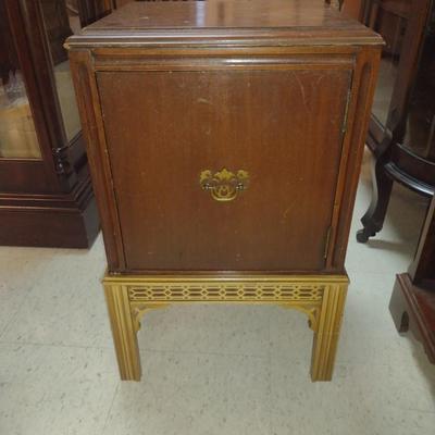 Wooden Storage Chest Style Side/Accent Table- Approx 16" x 13 3/4" x 26 1/4" Tall