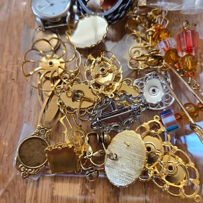 Large Lot of Jewelry & Coin Purse Findings