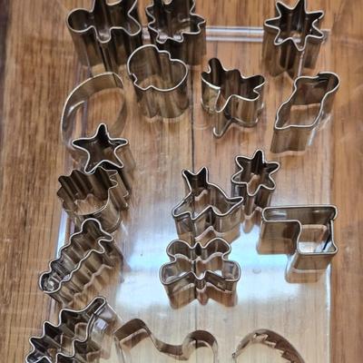 Mini Cookie Cutters, Funnels & More