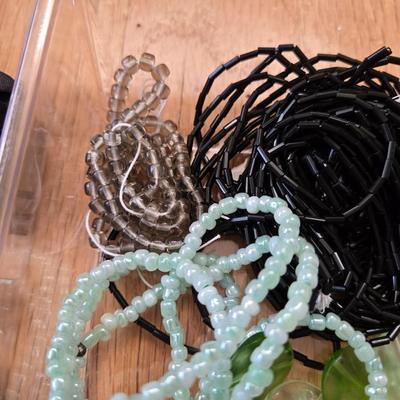 Strings of Beads, Bags of Loose Beads, Stone Pendants