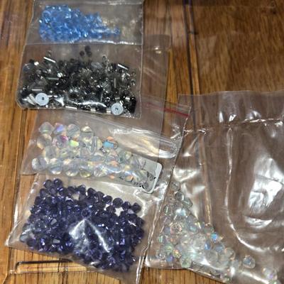 Strings of Beads, Bags of Loose Beads, Stone Pendants