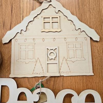 Holiday Crafts- Signs and Ornaments