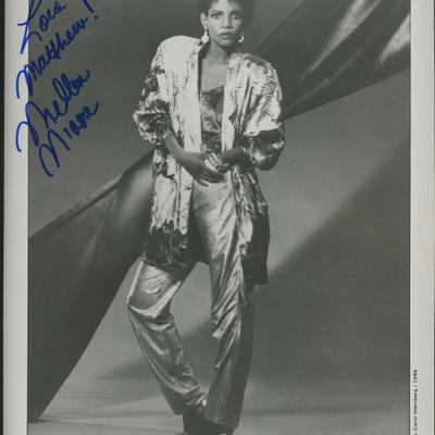 Melba Moore signed photo