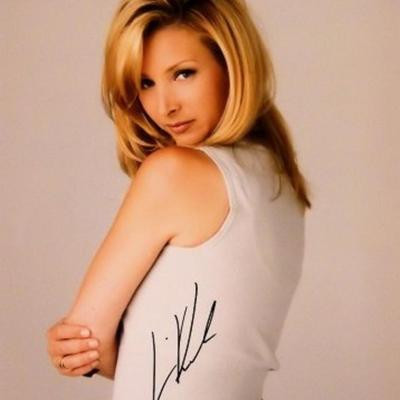 Friends Lisa Kudrow signed portrait photo 